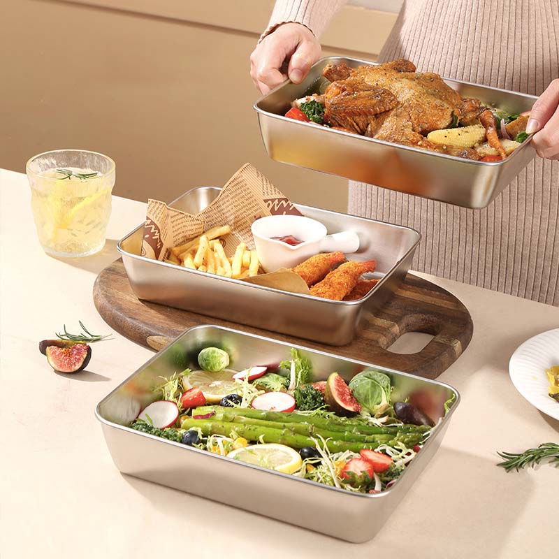 Prato em inox conversível: Conserve e sirva com elegância
