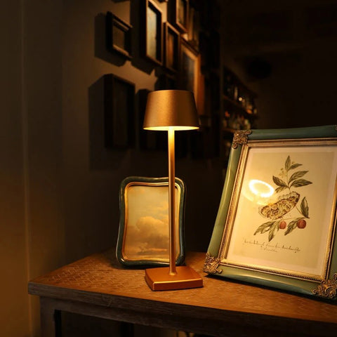Lâmpada LED sem fio recarregável: elegância e liberdade de iluminação!