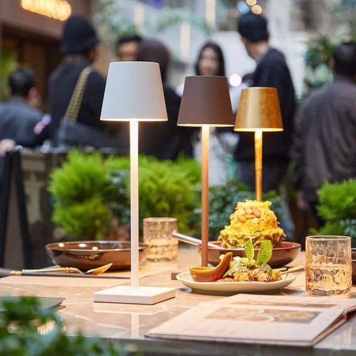 Lâmpada LED sem fio recarregável: elegância e liberdade de iluminação!