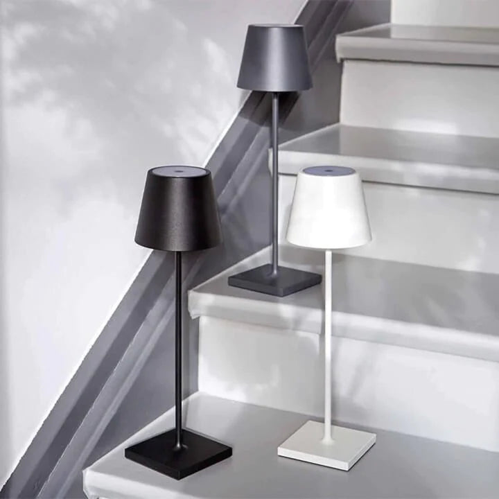 Lâmpada LED sem fio recarregável: elegância e liberdade de iluminação!
